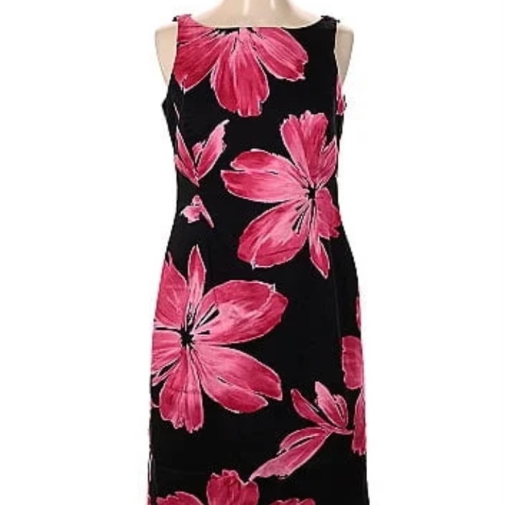Woman’s Jones New York Black Floral dress size 10